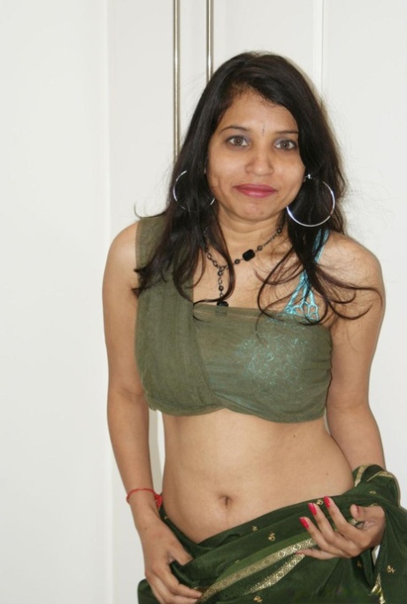 Kavya Sharma adult star galleries