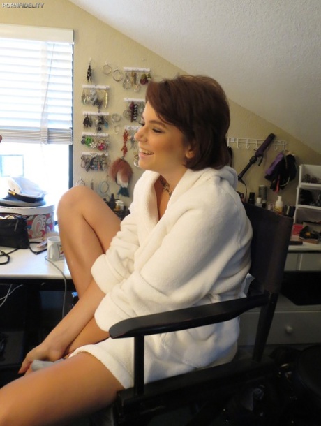 short hair neighbor free naked galleries