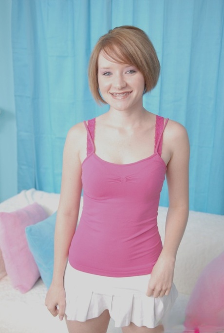 Faith Daniels hot actress pic