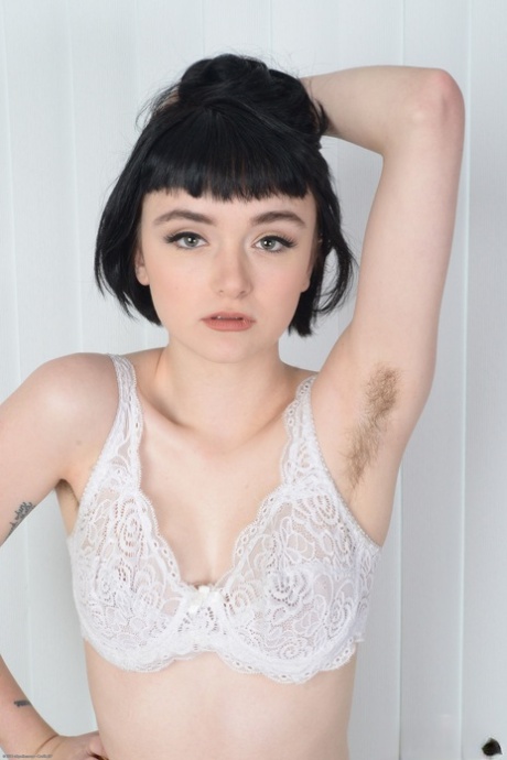 short hair solo porn photos