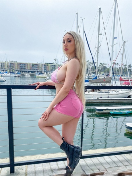 teencurves sexy curvy blonde free sexy pic